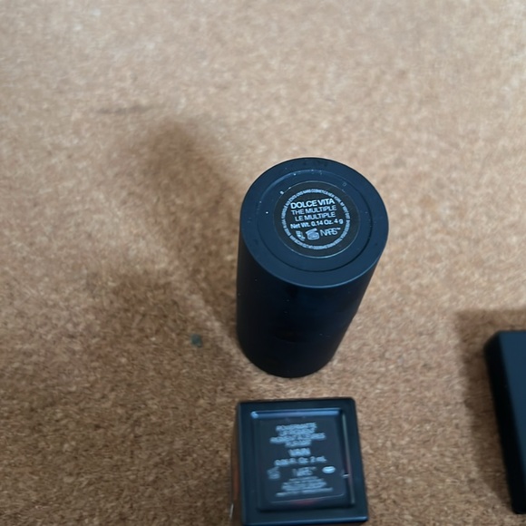 4 pcs NARS all brand new unused $30 - Picture 3 of 3